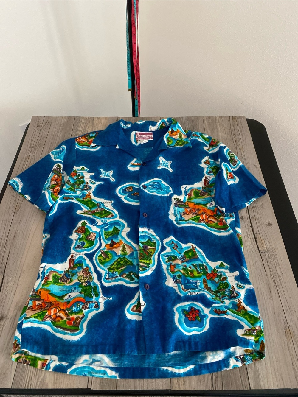 Waltah Clarke’s Mens Vintage Hawaiian Button Shirt Hawaiian Islands Large